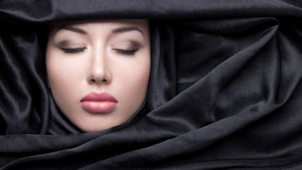 يفضل تدليك البشرة بشكل منتظم لتنشيط الدورة الدموية