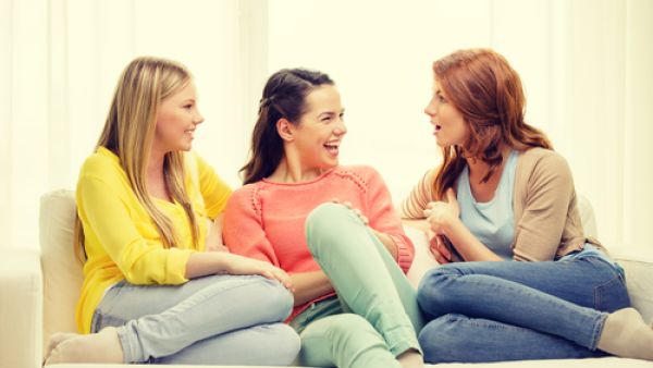لمنع تسريب الدم أثناء الجلوس إذا كانت دورتك غزيرة يمكنك ارتداء فوطتين 