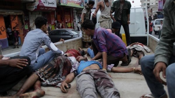 600 ألف أسرة في تعز بحاجة إلى إغاثة عاجلة بالغذاء - أ ف ب