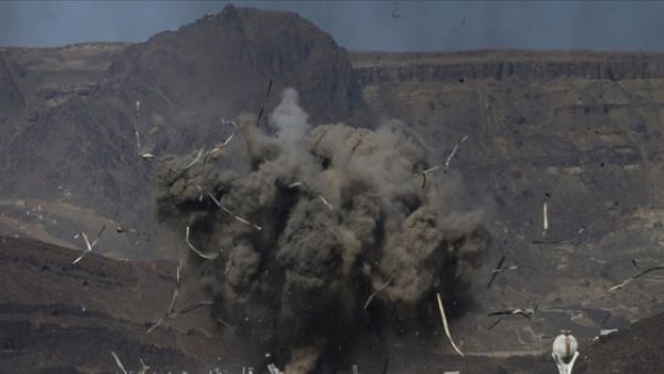 غارات عنيفة يشنها طيران التحالف على مواقع الحوثيين ومعسكرات للجيش اليمني/ ارشيفية