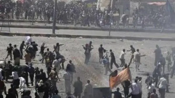 من الإحتجاجات والمصادمات في اليمن
