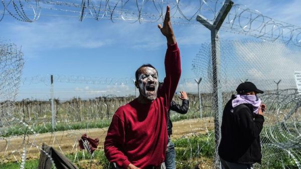 استخدام مقدونيا رصاصاً مطاطياً ضد المهاجرين أمر يستوجب الإدانة