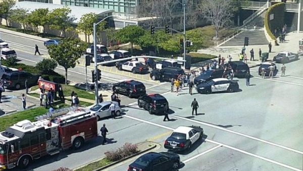 الشرطة تلقت عددا كبيرا من المكالمات الهاتفية على رقم 911 المخصص للطوارئ من مقر "يوتيوب"
