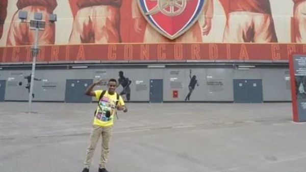 British soccer fan is held in UAE for wearing a Qatar shirt to an Asian Cup match  (Twitter)