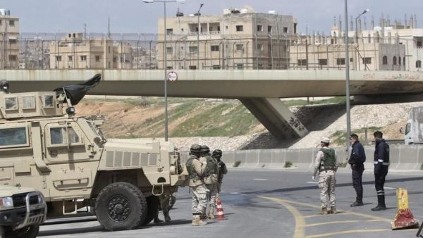 وأدخل الأميران حسين ومحمد، الحجر الصحي بعد وصولهما إلى مطار الملكة علياء الدولي، قبل 14 يوما.