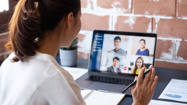 6 Ways to Get Your Team to Speak Up in Virtual Meetings