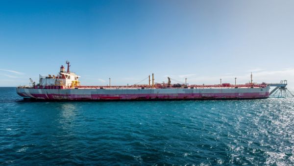 UN mission to stop Yemen coast oil tanker disaster