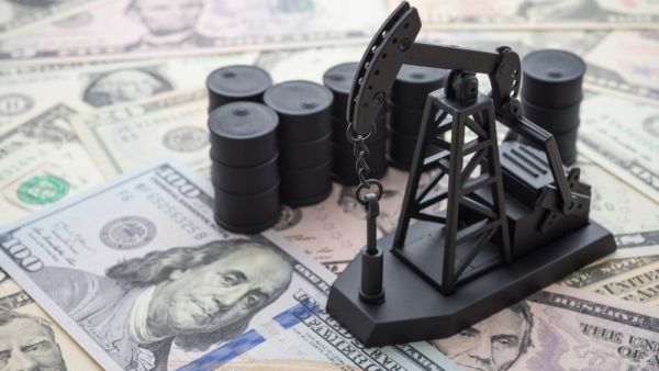 US dollar, oil prices rally on Red Sea shipping risks, anti-Houthi coalition