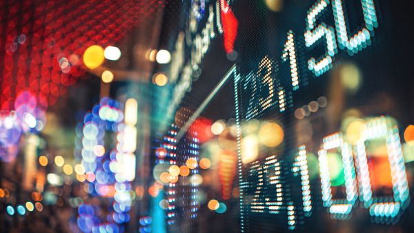 Tips for Traders: Overview of Bloomberg’s Top 11 Big Trades of 2023