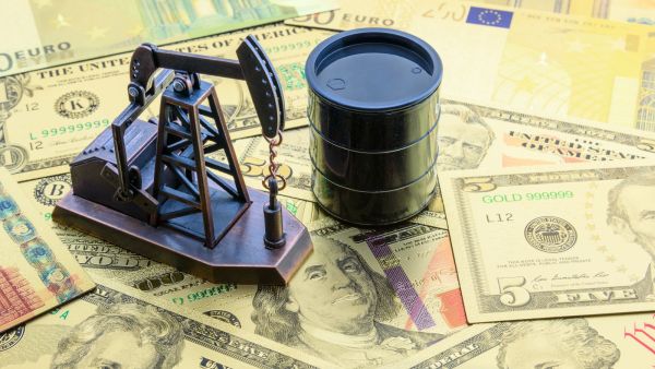 Oil prices fluctuating heavily since Monday