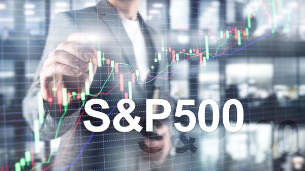 ارتفاع مؤشر ستاندرد آند بورز بنسبة 10.74٪ خلال 6 أشهر، وخبراء يحذرون من انخفاض حاد