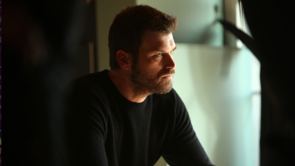 Kıvanç Tatlıtuğ gets hospitalized 