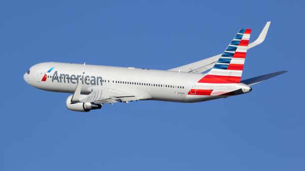 American Airlines Returns Furloughed Workers After Payroll Relief