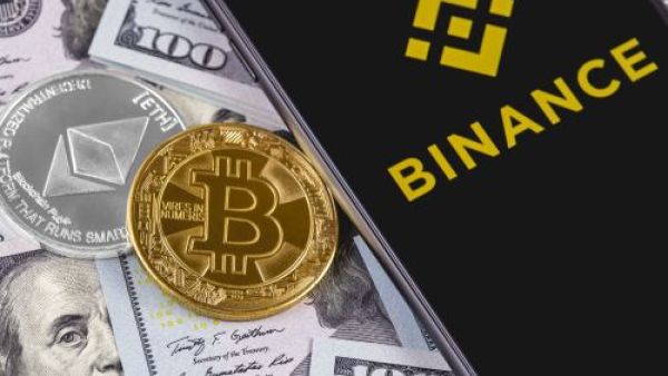 Crypto News Recap: Remembering McAfee, UK Bans Binance, El Salvador Airdrops Bitcoin!
