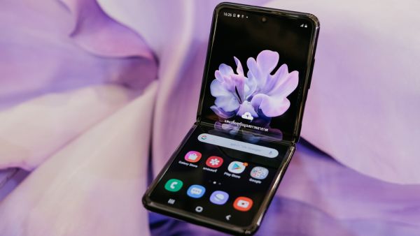 Samsung Galaxy Z Flip Sold Out On First Day