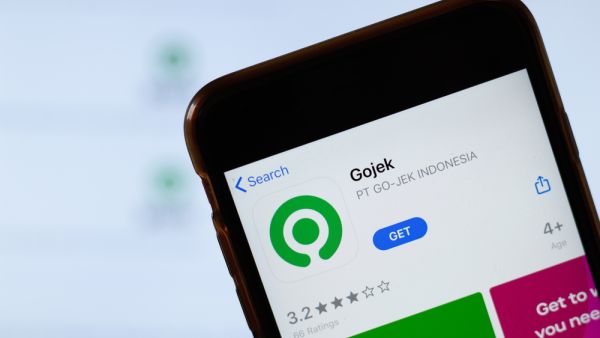 Indonesia: WhatsApp, PayPal Invest in Food Delivery App Gojek