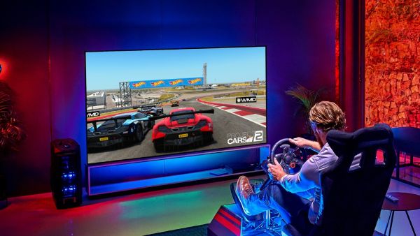 LG is also rolling out all-new 4K OLED TVs for 2020 (models CX and BX in 77-, 65- and 55-inches), each delivering the outstanding picture quality that LG OLED is known for. (Shutterstock) LG Begins Rollout of 2020 TV Lineup Spearheaded by Award-Winning Oled Tvs
