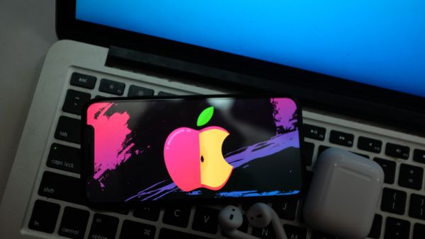 Apple Opens Vacancies in UAE for 9 Roles