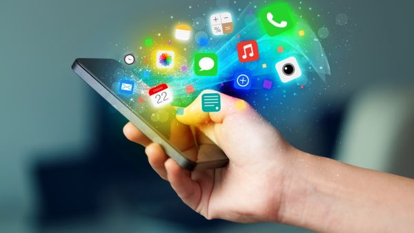 Tech This Week: WhatsApp New Privacy Policy Causes Mass Exodus