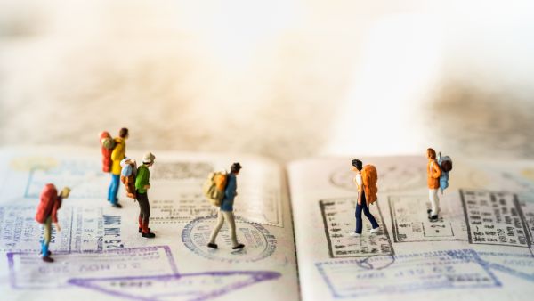 UAE: Indians Expats Can Verify Job Offers on Consulate App