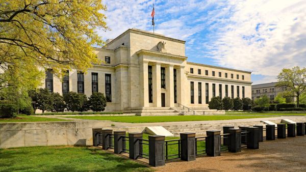 US: Federal Reserve Cuts Rates to Near Zero