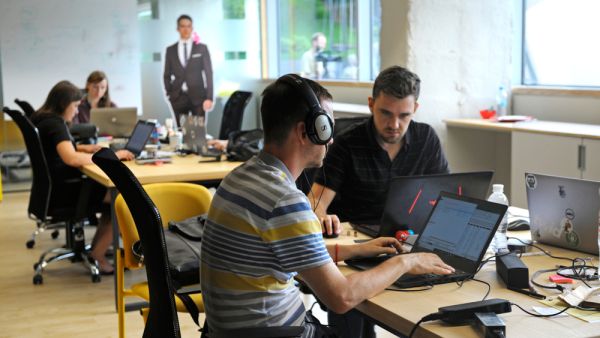10 tips to get along with difficult colleagues
