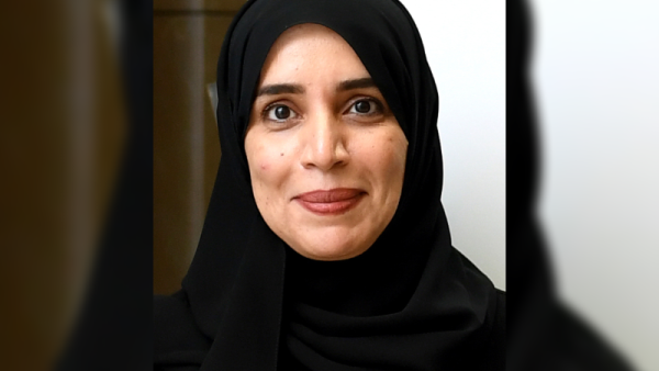 الدكتورة نجوى الحوسني، عميد كلية التربية بالإنابة بجامعة الإمارات جامعة الإمارات تطرح ثلاثة برامج للدراسات العليا