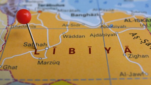 كان الحصار الذي بدأ في يناير (كانون الثاني) قد قلص إنتاج ليبيا من أكثر من 1.2 مليون برميل يوميا إلى حوالى 100 ألف برميل يوميا. ليبيا تزيد إنتاجها النفطي لـ290 ألف برميل