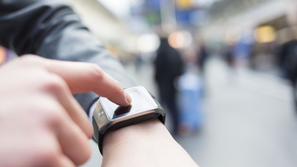 Google, Samsung's Wearable Units Merge To Take On Apple Watch