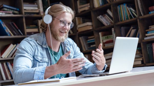 5 Apps to Hang out ' Virtually' while Practicing Social Distancing