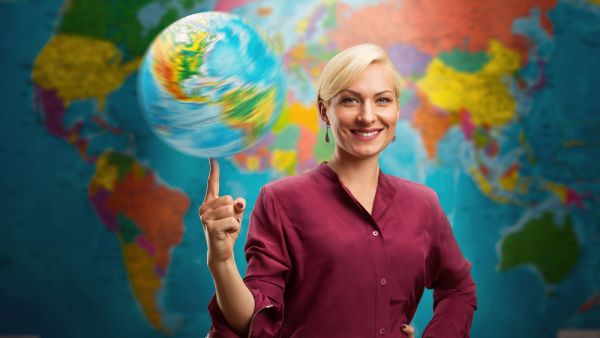 Kuwait Issues ‘Exit Permits’ to Expat Teachers