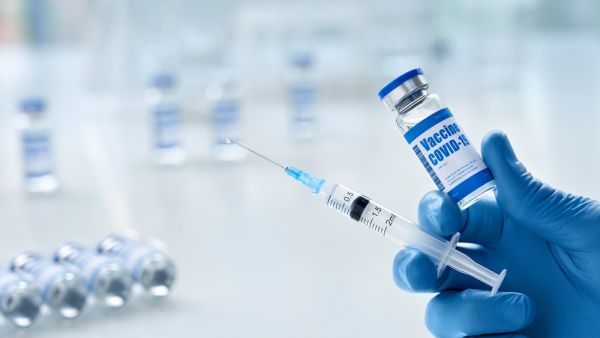Bangladesh: Pfizer Vaccination Program for Workers Leaving to Saudi Arabia, Kuwait