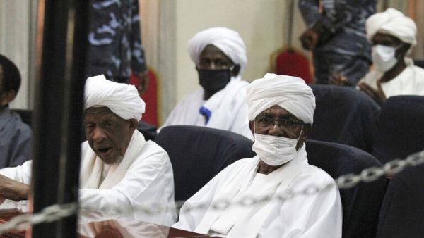 الرئيس السوداني المعزول عمر البشير