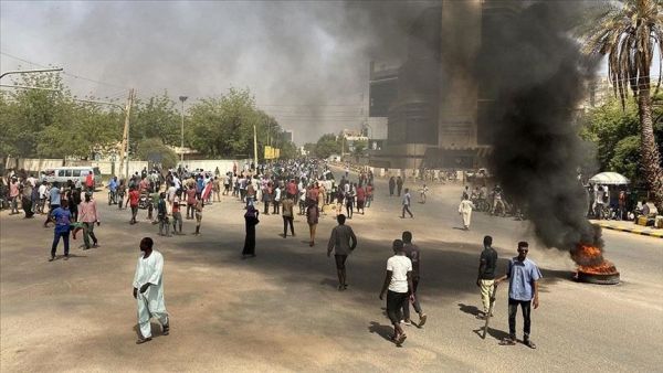 قتيلان وعشرات الجرحى خلال تظاهرات معارضة للانقلاب في السودان