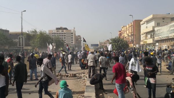 تواصل التظاهرات المنددة بغلاء الاسعار في السودان