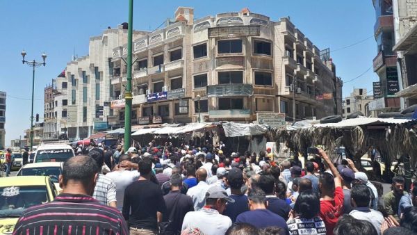 تجدد التظاهرات المنددة بتردي الأوضاع المعيشية في السويداء السورية