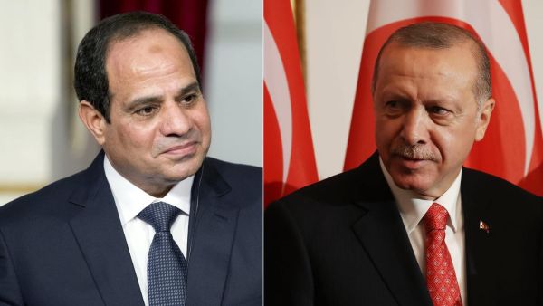 الرئيسان التركي رجب طيب اردوغان (يمين) والمصري عبدالفتاح السيسي