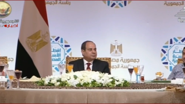 السيسي يوجه بحوار وطني يشمل القوى السياسية "دون استثناء"