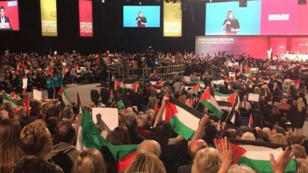 "العمال البريطاني" يدعو لعقوبات ضد اسرائيل وعباس يرحب
