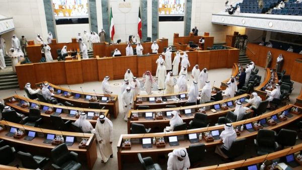 حكومة الكويت الجديدة تؤدي اليمين أمام ولي العهد نيابة عن الأمير