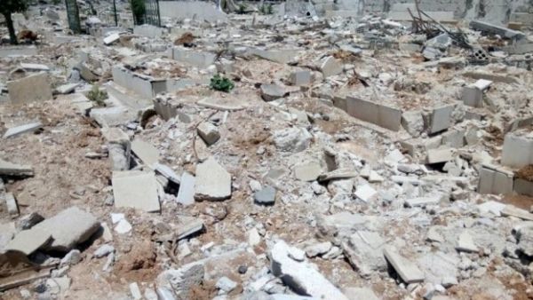 القوات الروسيّة تغادر مقبرة مخيّم اليرموك بعدما حرثتها بحثا عن رفات إسرائيليين