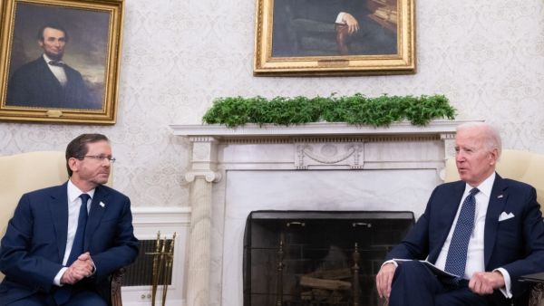 بايدن: لو لم تكن هناك إسرائيل لاخترعنا واحدة