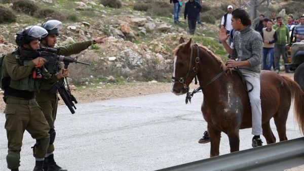 قرية برقة الفلسطينية بين فكي كماشة الجيش الاسرائيلي والمستوطنين