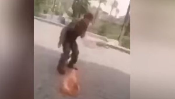 عسكري عراقي يحاول حرق نفسه في ساحة التحرير ببغداد