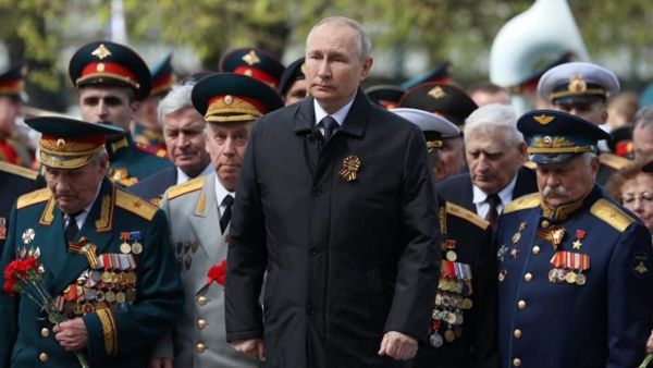 الكرملين ينفي نية بوتين فرض الأحكام العرفية على خلفية حرب اوكرانيا