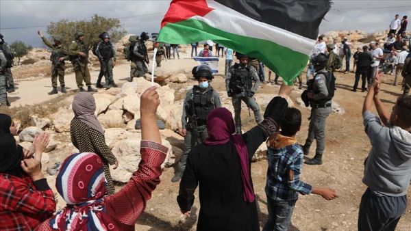 استشهاد فلسطيني وإصابة العشرات في مواجهات مع القوات الاسرائيلية بالضفة