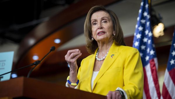 رئيسة مجلس النواب الأمريكي نانسي بيلوسي
