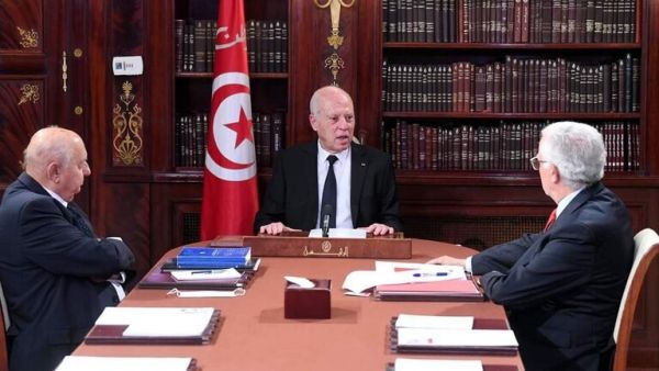 الرئاسة التونسية: استفتاء يوليو سيقر دستورا يؤسس لجمهورية جديدة