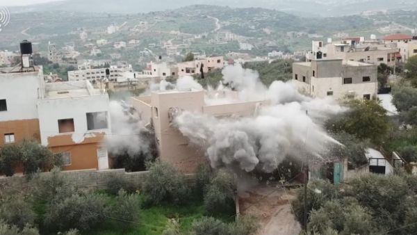 الجيش الاسرائيلي ينسف منزلي أسيرين ويشن حملة اعتقالات في الضفة
