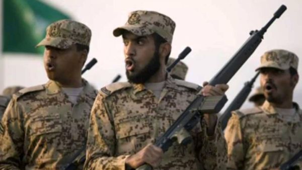 "إعادة تموضع"..التحالف ينفي انسحاب قوات سعودية من اليمن